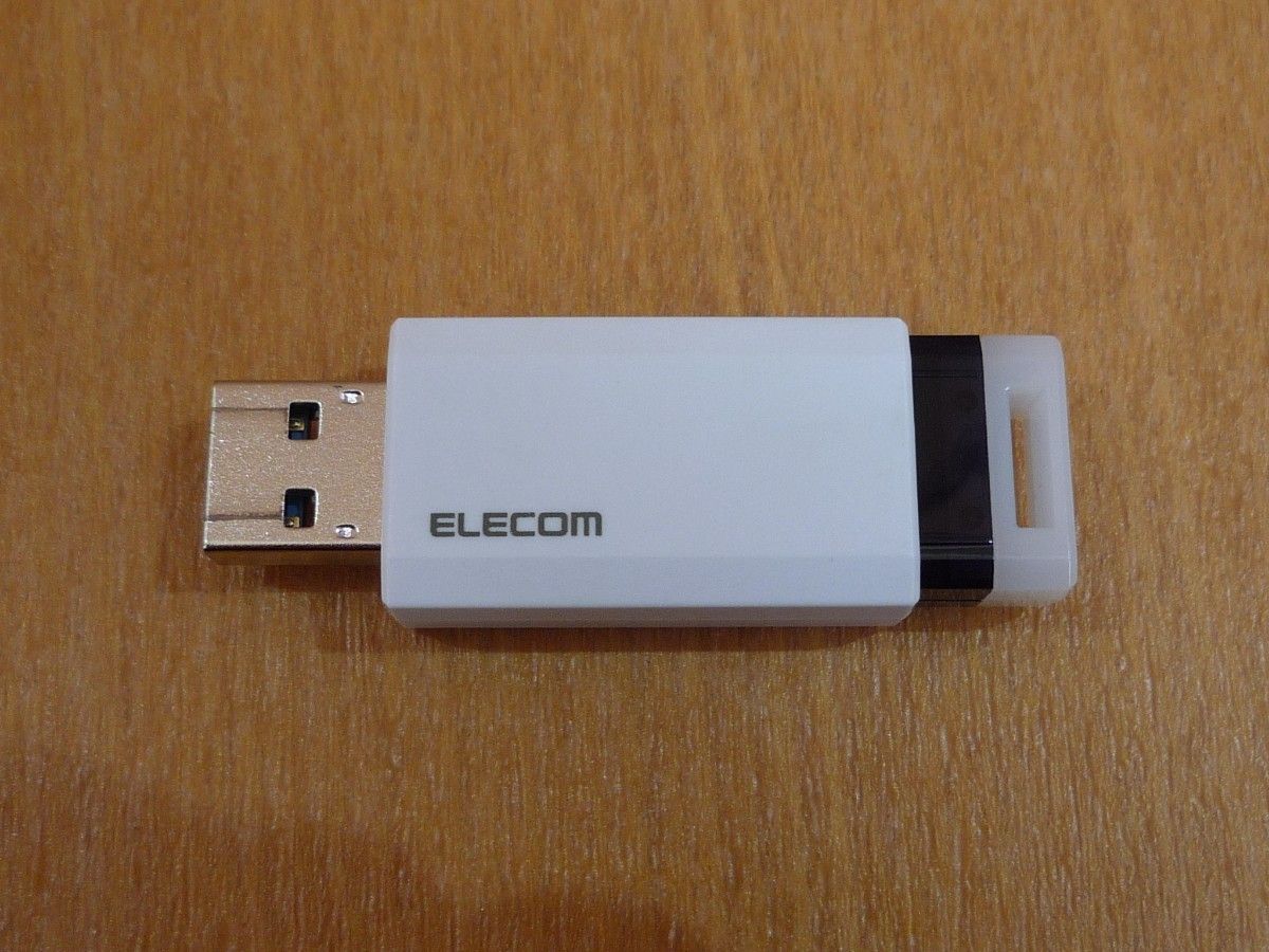 ELECOM エレコム USBメモリ 64GB ホワイト MF-PKU3064GWH USB3.1(Gen1)対応 ノック式