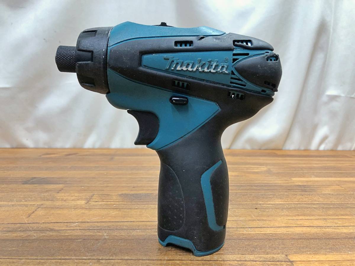 ※商品説明必読 完全不動品 ジャンク makita 充電式ドライバドリル DF030D 10.8V 565862 管240211 FRA_画像1