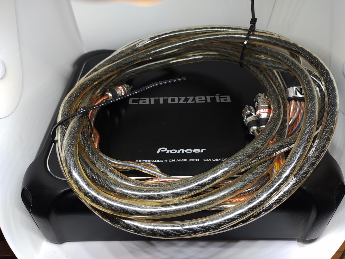 おまけつき！carrozzeria カロッツェリア　Pioneer パイオニア　GM-D8400　ブリッジャブル４チャンネルパワーアンプ　パワーアンプ _画像1