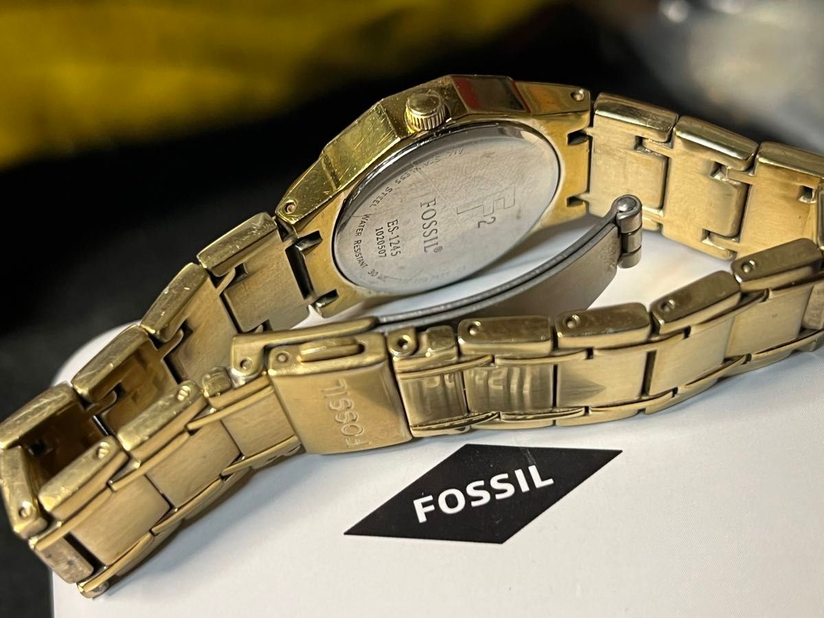 ★ FOSSIL フォッシル 精悍 ゴールド色基調 レディース腕時計★保管品