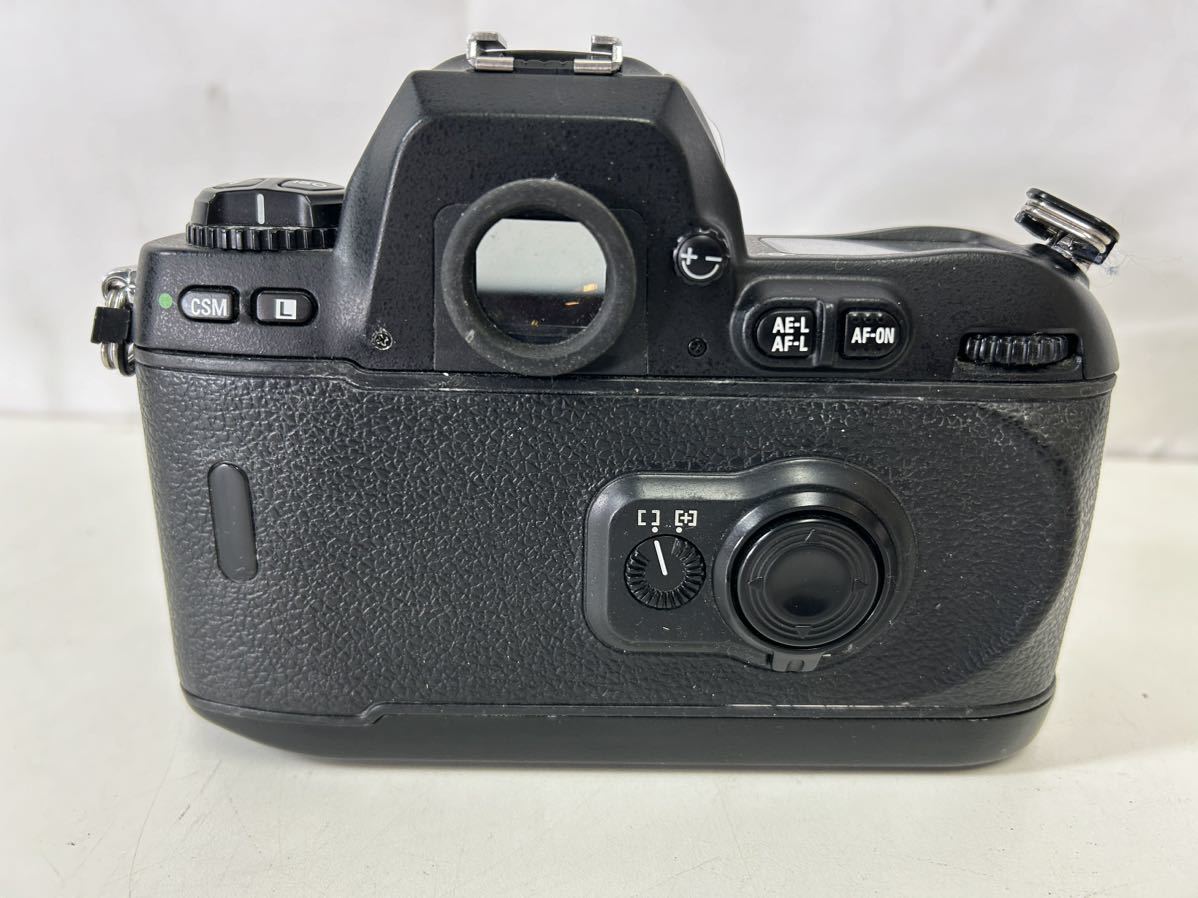 【ジャンク】NIKON F100 電池蓋テープ痕あり【36073】_画像4