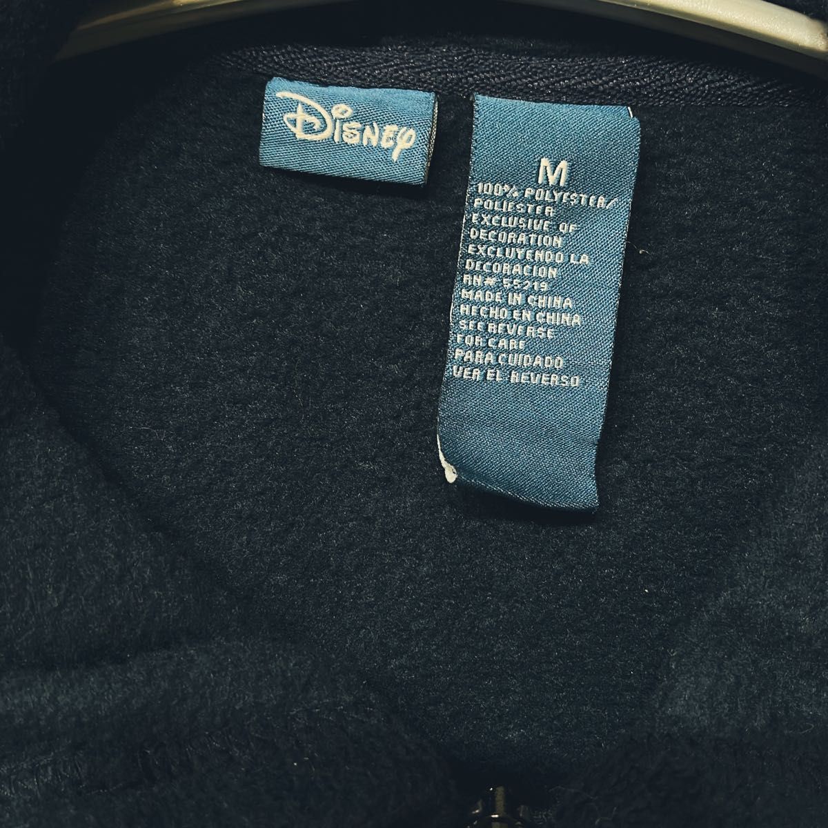 Disney ディズニー フリース　ジップアップパーカー　刺繍ロゴ　Mサイズ ネイビー 長袖 フルジップ