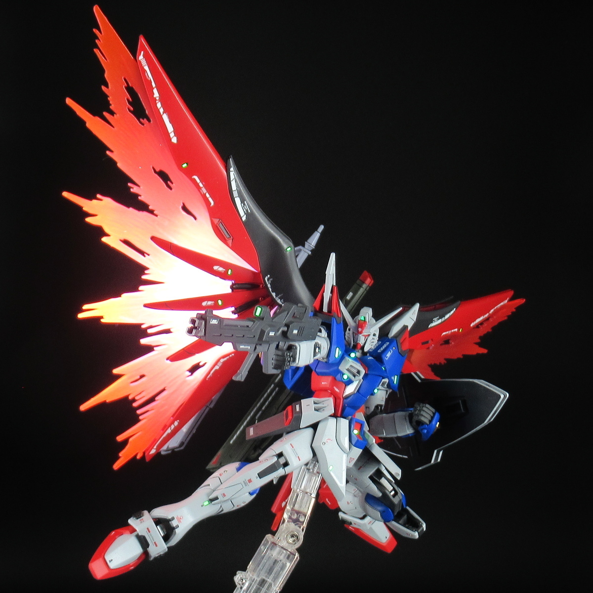 HG 1/144 ZGMF/A-42S2 デスティニーガンダムSpec2【塗装済完成品】＜機動戦士ガンダムSEED FREEDOM＞HGCE 224_画像2