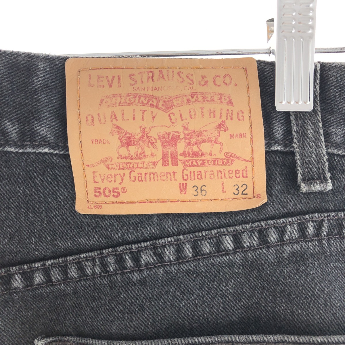 古着 リーバイス Levi's 505 REGULAR FIT STRAIGHT LEG ブラックジーンズ テーパードデニムパンツ メンズw36 /taa000963 【SS2403】_画像4