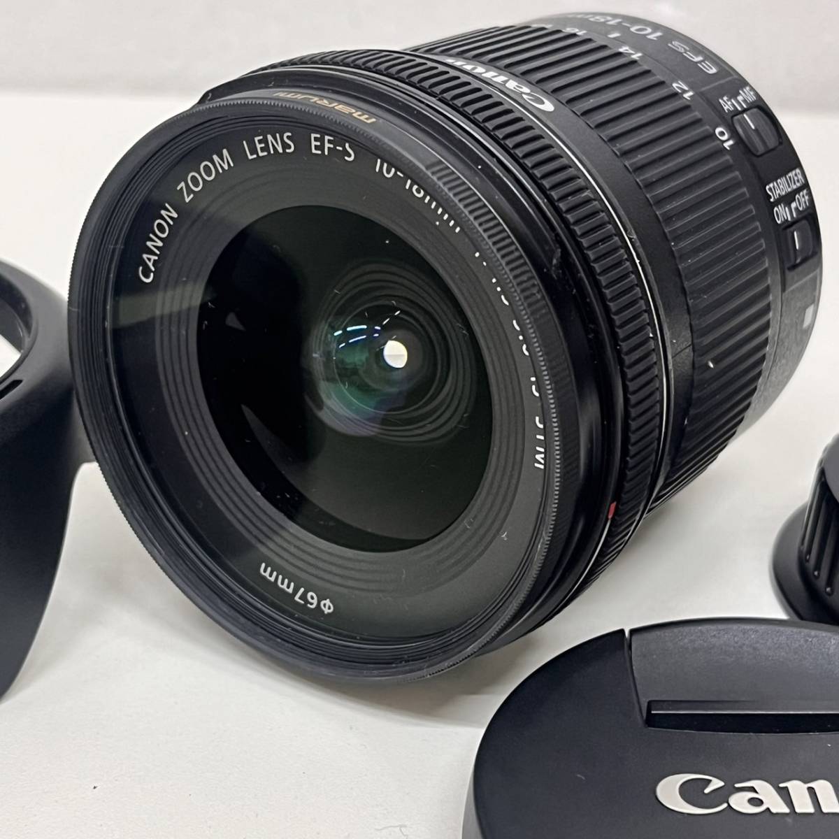 【C-22689】Canon EF-S 10-18ｍｍ F4.5-5.6 IS STM キャノン キャップ前後 EW-73C カバー付 中古_画像2