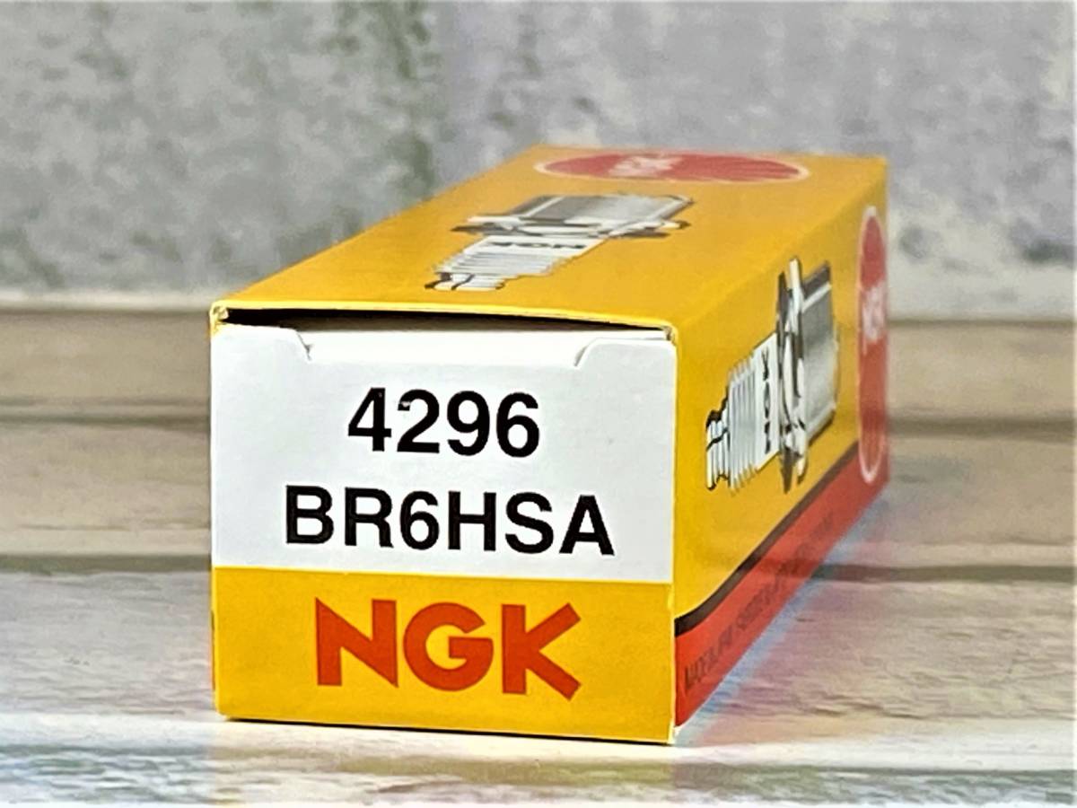 ＮＧＫ　ＢＲ６ＨＳＡ　ホンダ　ライブディオＳＲ、ＺＸ　ＡＦ３５　９４～　適合　新品！_画像2