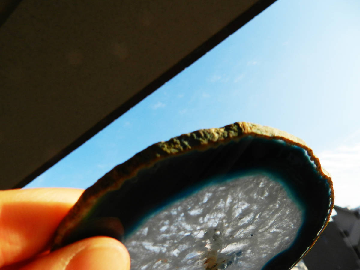 メノウ 瑪瑙(めのう) 青（ブルー）① スライス 板 鉱石 原石 置物 インテリア コースター（11cm、94g）スマートレター180円_画像8