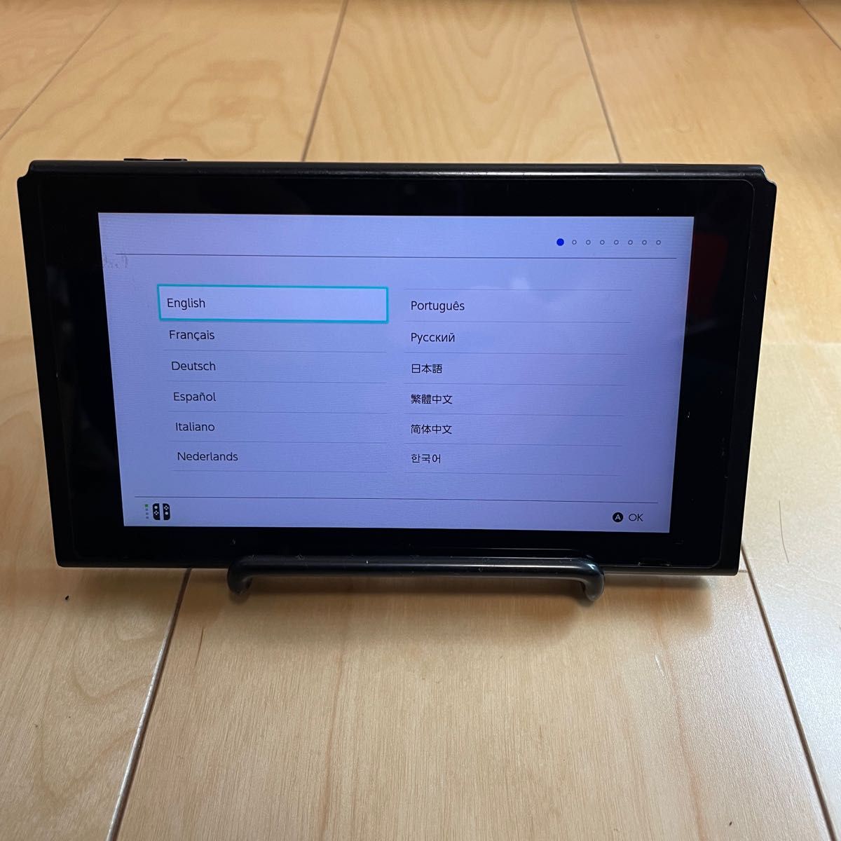 Nintendo Switch 本体のみ 訳あり TV出力不可 充電片面のみ Nintendo Switch 本体のみ 訳あり TV出力不可 充電片面のみ