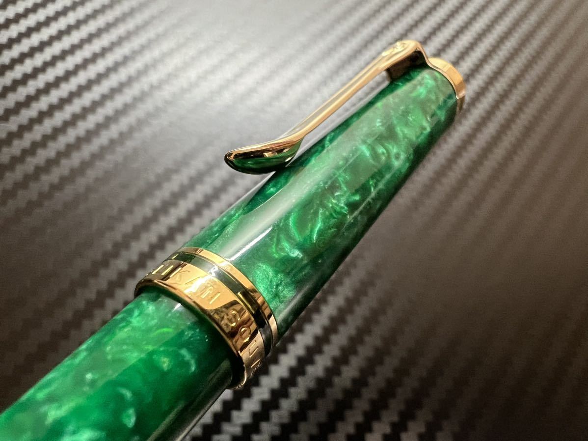  пеликан Hsu . полоса K320 зеленый шариковая ручка 2007 год ограничение 