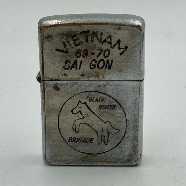 ジッポー ZIPPO ベトナムジッポー 1969年 BLACK HORSE 第11機甲騎兵旅団 使えます ヴェトナムジッポー_画像2