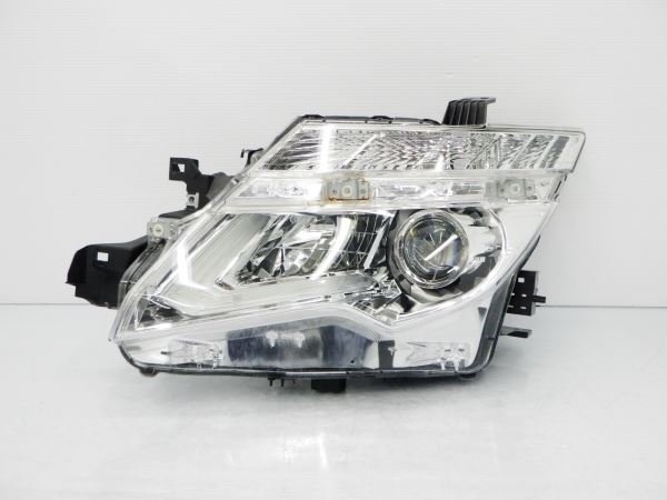 2201246♪ エルグランド E52 中期 左ライト LED KOITO 100-23674 ライダー/ハイウェイスター ELGRAND_画像1