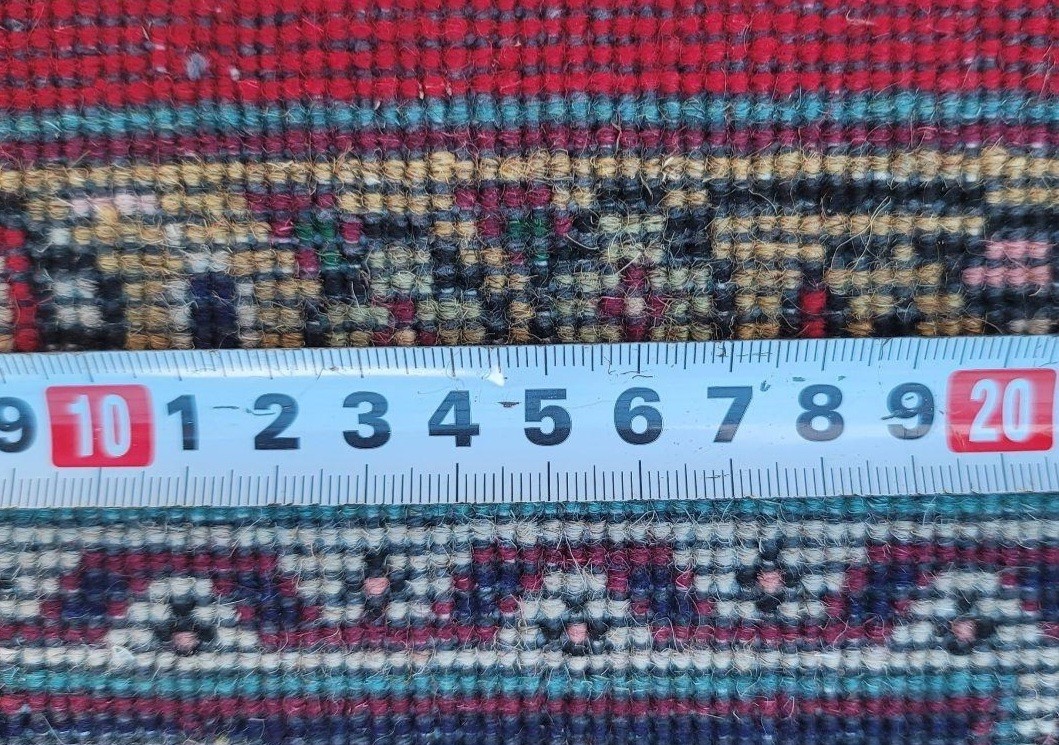 ペルシャ絨毯100%本物保証手織り、タブリーズ産、綺麗なレッドカーペット,セール 新品_画像8