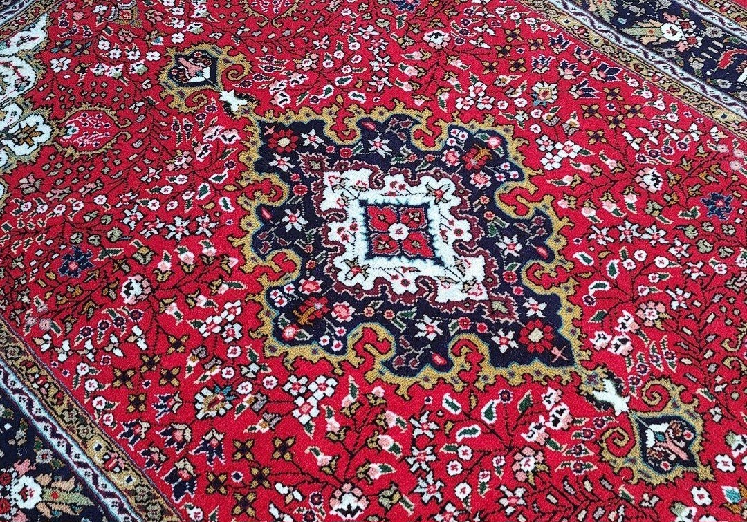 ペルシャ絨毯100%本物保証手織り、タブリーズ産、綺麗なレッドカーペット,セール 新品_画像6
