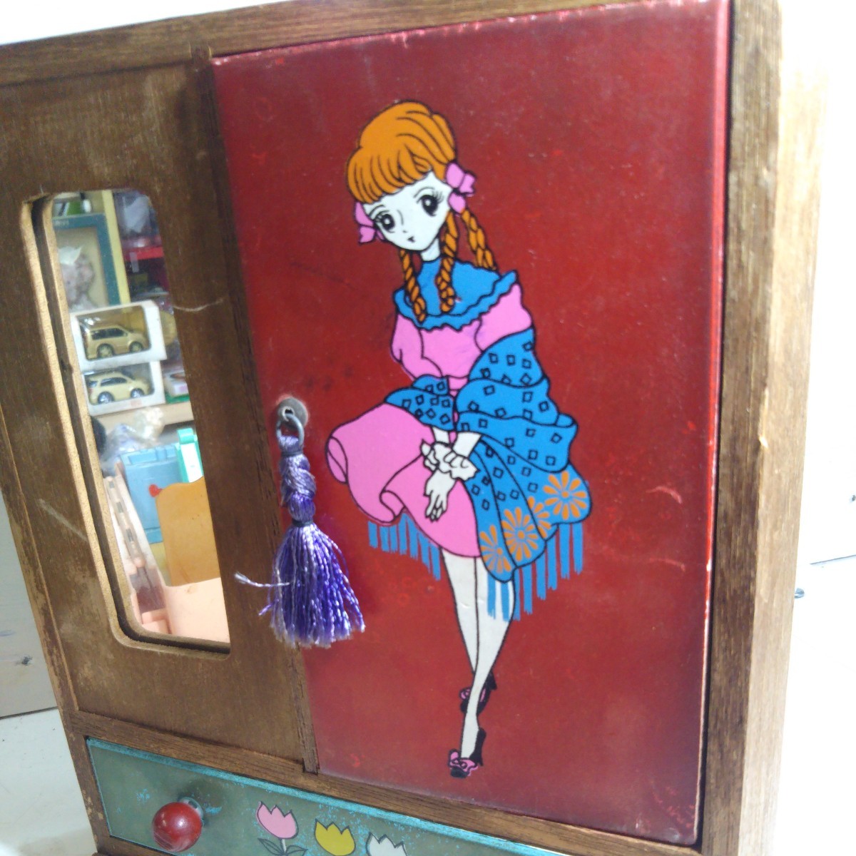  Showa Retro из дерева игрушка европейская одежда Dance ребенок развлечение миниатюра шкаф мебель игрушка зеркало есть . кукла для "дочки-матери" Licca-chan б/у текущее состояние товар 