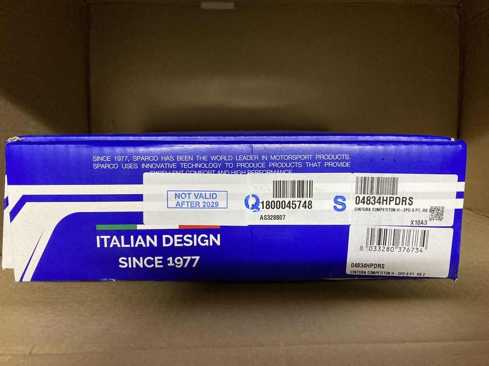  free shipping new goods 6 -point type seat belt Hans correspondence red SPARCO 2024 year made FIA official recognition (8853-2016) small of the back belt adjuster attaching Sparco endurance race .