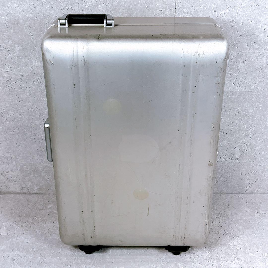  after this. .. ... Vintage Zero Halliburton 4 wheel aluminium Carry case suitcase trunk Vintage silver high capacity 