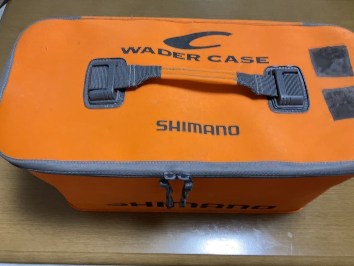 ダイワ　DAIWA 囮缶　オトリ缶　SS1800R 　+　DAIWAエアーポンプ　JETAIR214M 　+　SHIMANO キャリーケース　WADER CASE 　中古一式_画像5