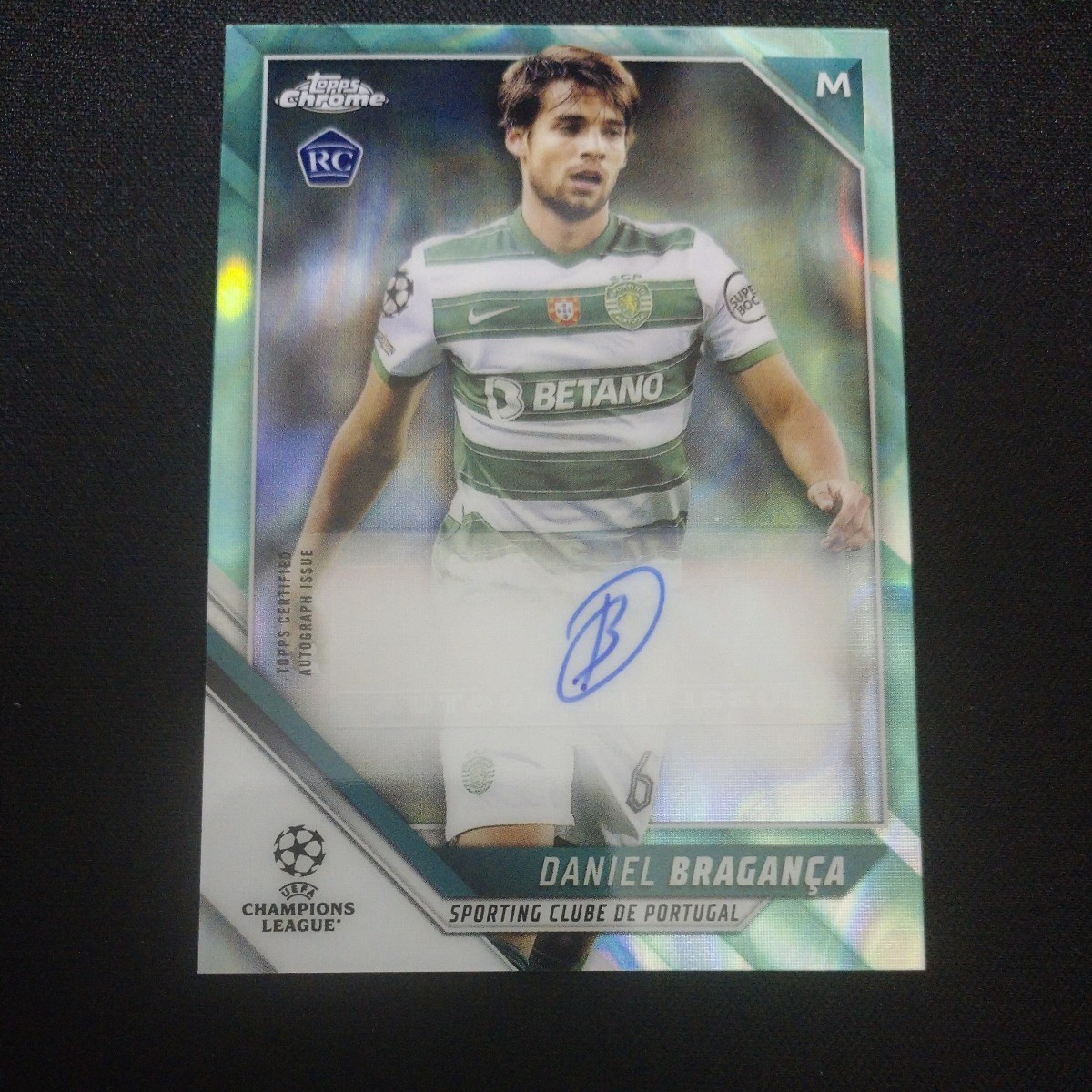 2022 Topps Chrome UEFA CL Daniel Braganca Auto RC aqua_画像1