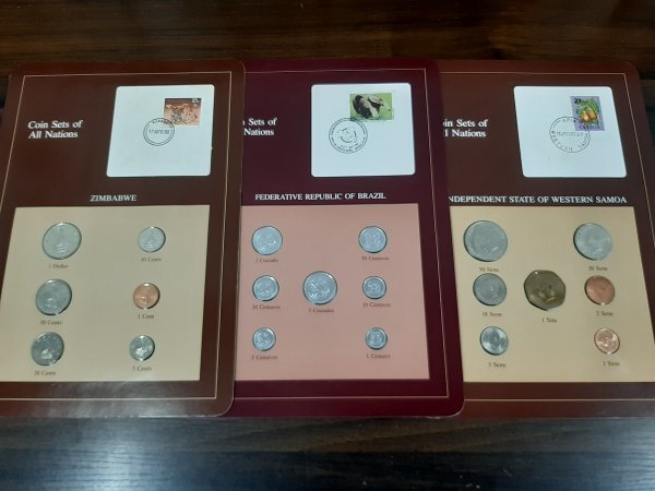 UJFI49　記念硬貨　コイン　Coin Sets of All Nations　おまとめ　アイスランド　ブルガリア人民共和国　など_画像8