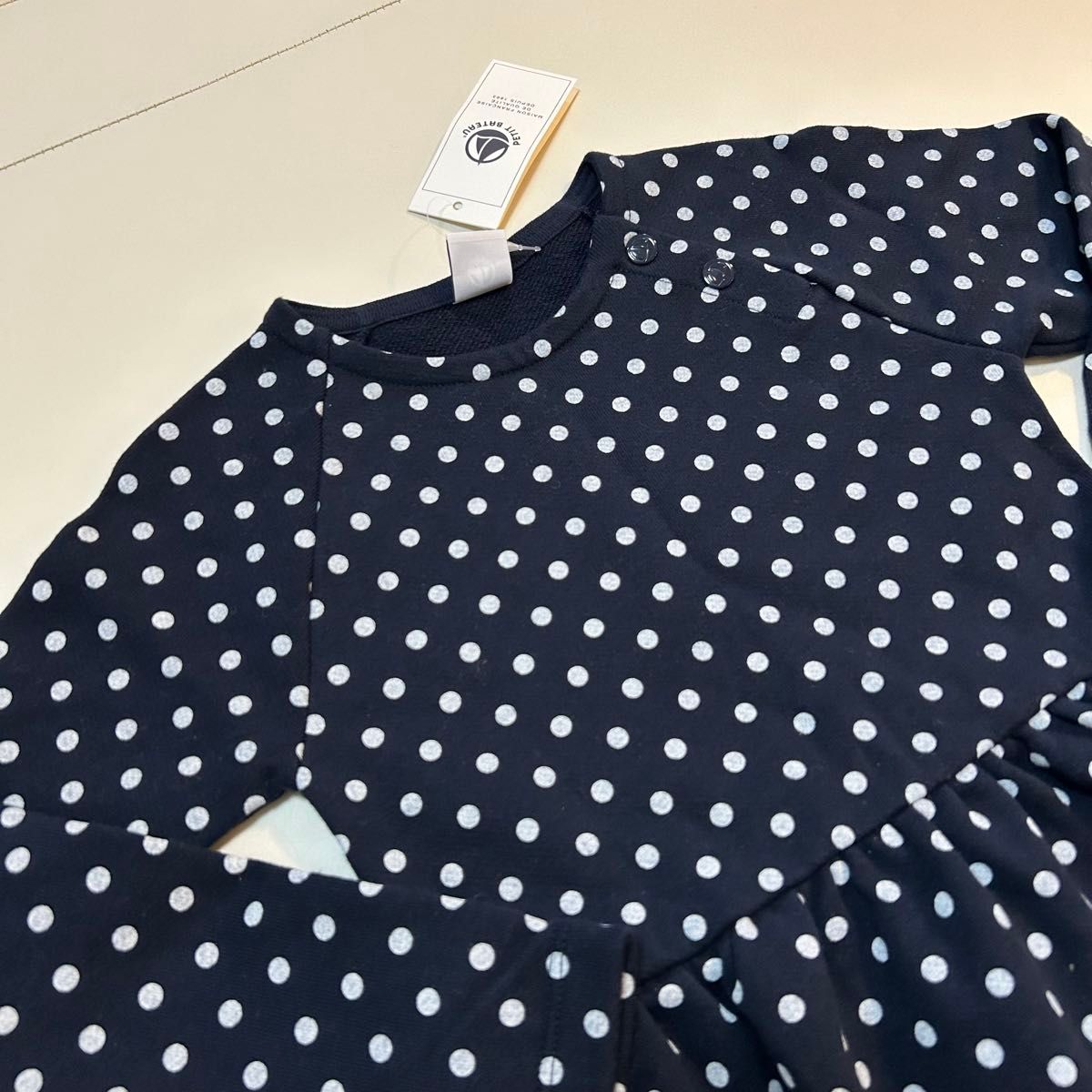 新品 タグ付き】PETITBATEAU プチバトー ワンピース 長袖 ドット