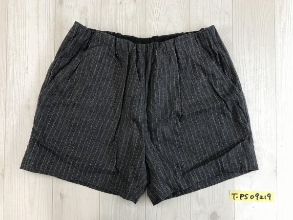 SHIPS Ships lady's wool polyurethane made in Japan waist rubber chock stripe short pants gray 