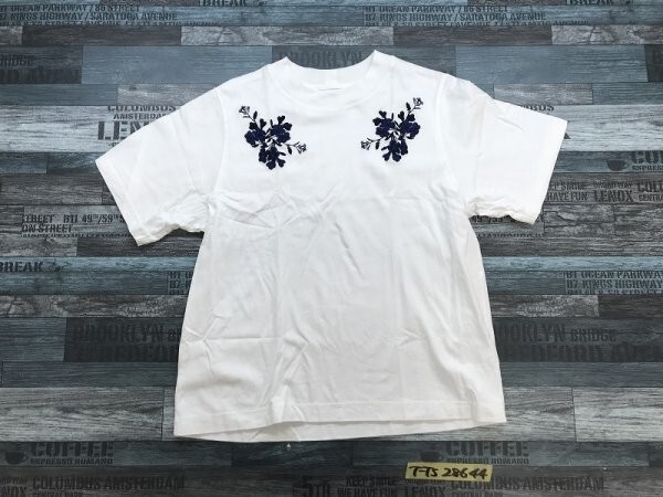 UT UNIQLO ユニクロ × EPICE DESIGN レディース 花刺繍 半袖Tシャツ L 白の画像1