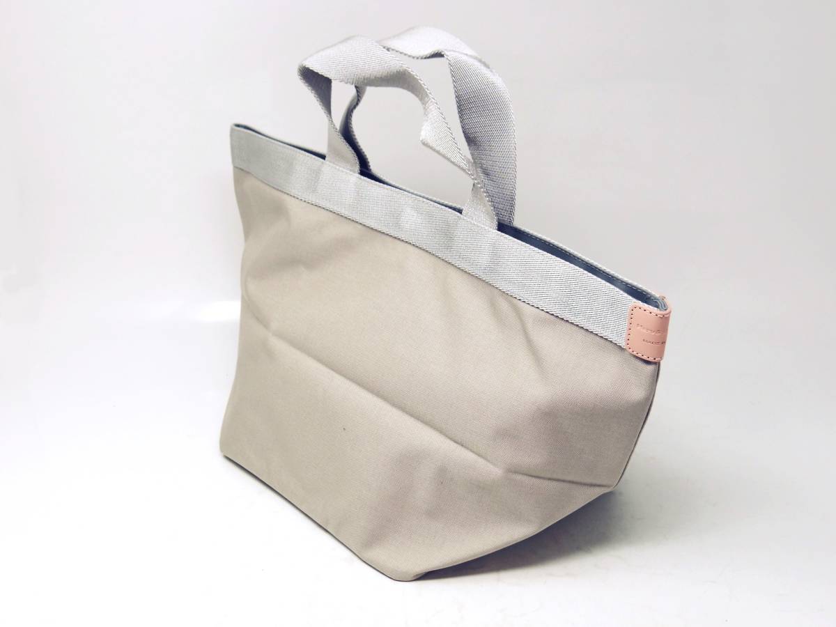 未使用 Herve Chapelier エルベシャプリエ 舟形 トートバッグ 707CD リミテッド 限定カラー マスティック×シルバー×ドラジェ Mサイズ 未使用 Herve Chapelier エルベシャプリエ 舟形 トートバッグ 707CD リミテッド 限定カラー マスティック×シルバー×ドラジェ Mサイズ