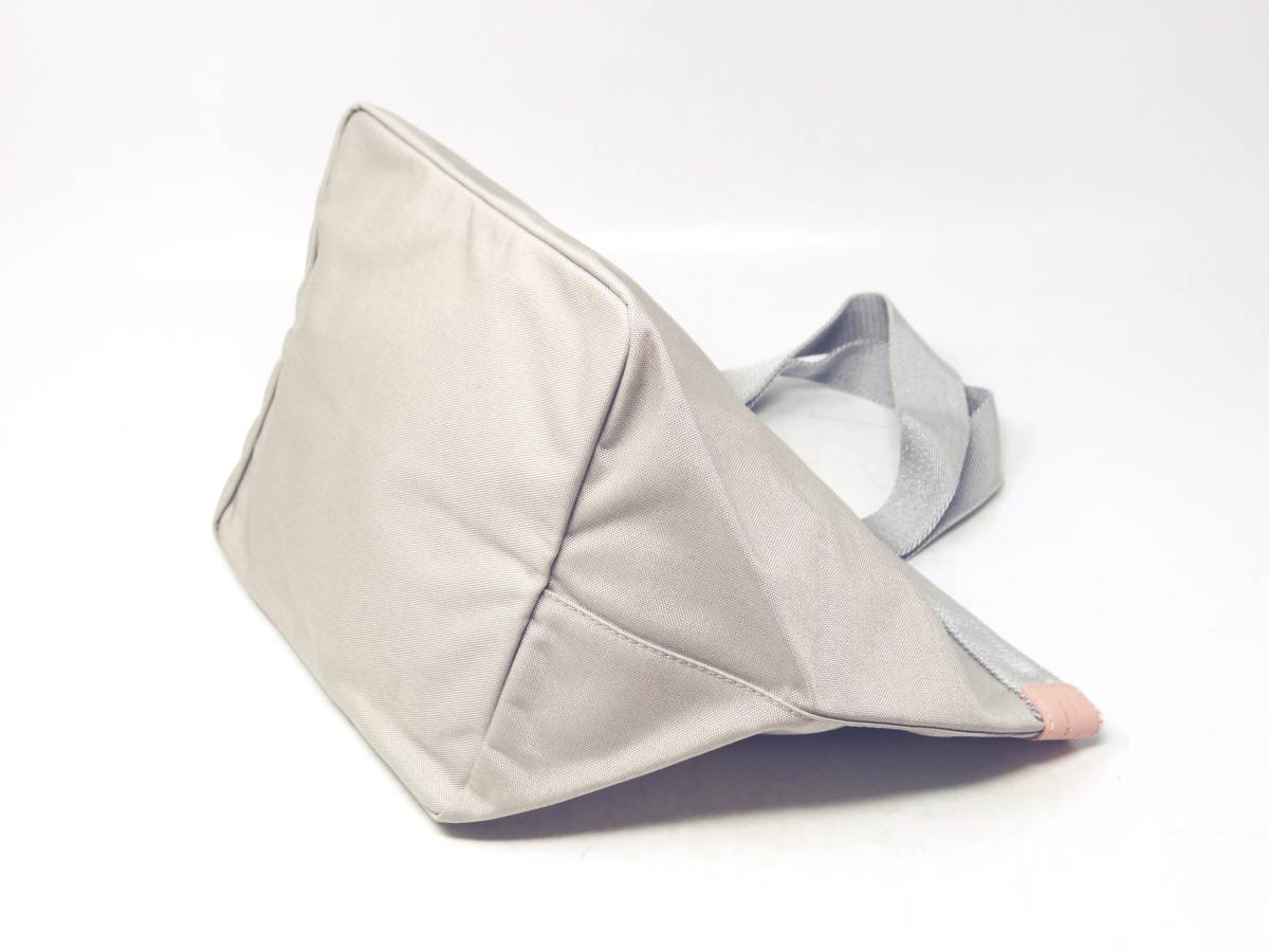 未使用 Herve Chapelier エルベシャプリエ 舟形 トートバッグ 707CD リミテッド 限定カラー マスティック×シルバー×ドラジェ Mサイズ 未使用 Herve Chapelier エルベシャプリエ 舟形 トートバッグ 707CD リミテッド 限定カラー マスティック×シルバー×ドラジェ Mサイズ