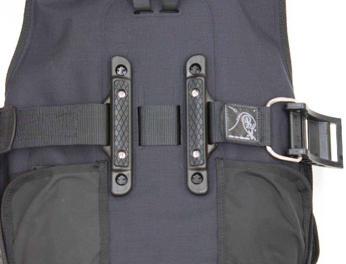 TUSA 重器材セット 【 BCD ＋ レギュレーター 】 ＊Mサイズ＊ (LIBERATOR BC0103B / RS1103J / SS20 / SCA150J)_画像6