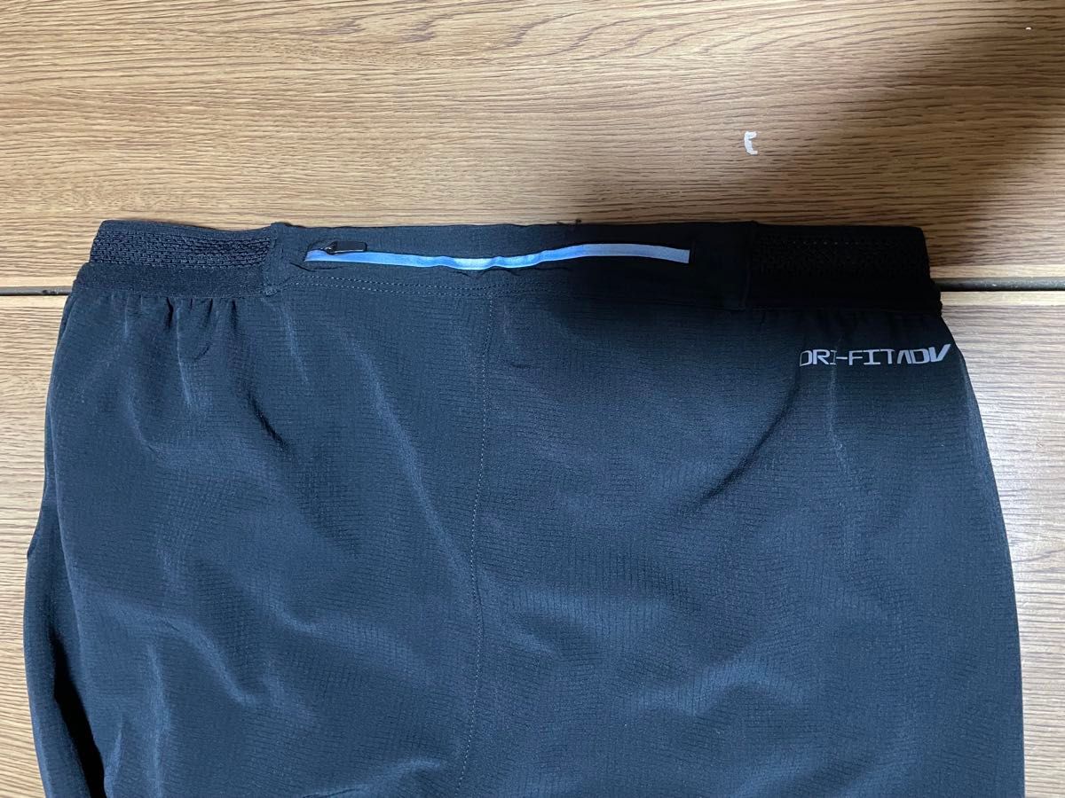 新品未使用　定価15400円　ナイキ　エアロスイフト　ランニング　パンツ AEROSWIFT NIKE PANTS 黒