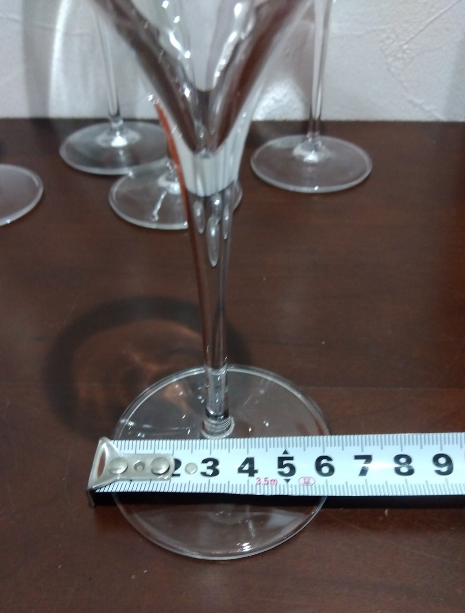 ①シャンパングラス 6点おまとめ LEHMann GLASS TAITTINGER テタンジェ グラス 口径4.8cm 最大寸法6.5cm 高さ19.5cmの画像8