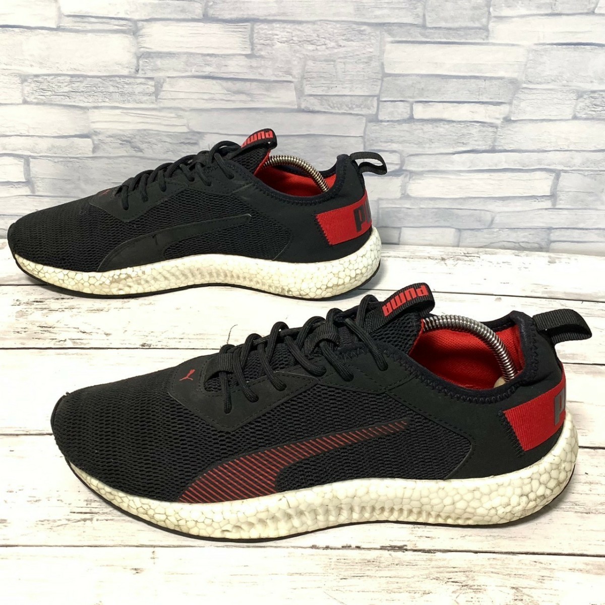 R5601bE PUMA プーマ スニーカー ブラック×レッド メンズ 27cm NRGY LITE CLEAN ライトクリーン ローカット 軽量 シューズ 靴_画像2