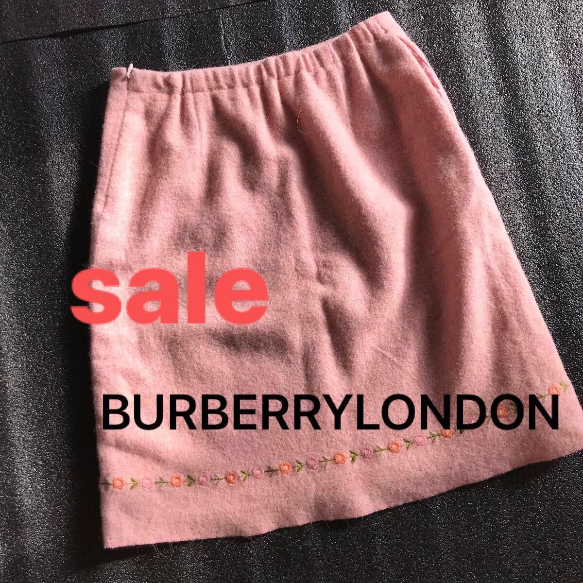 バーバリーロンドン　BURBERRY  LONDON ミニスカート　花柄刺繍　アルパカ混　裏地あり　かわいい　 タイトスカート