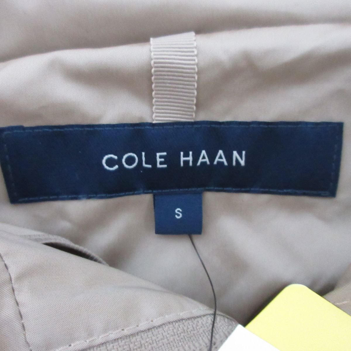 未使用 COLE HAAN コールハーン ナイロン パッカブルコート 586843 サイズS ベージュ ◆_画像9