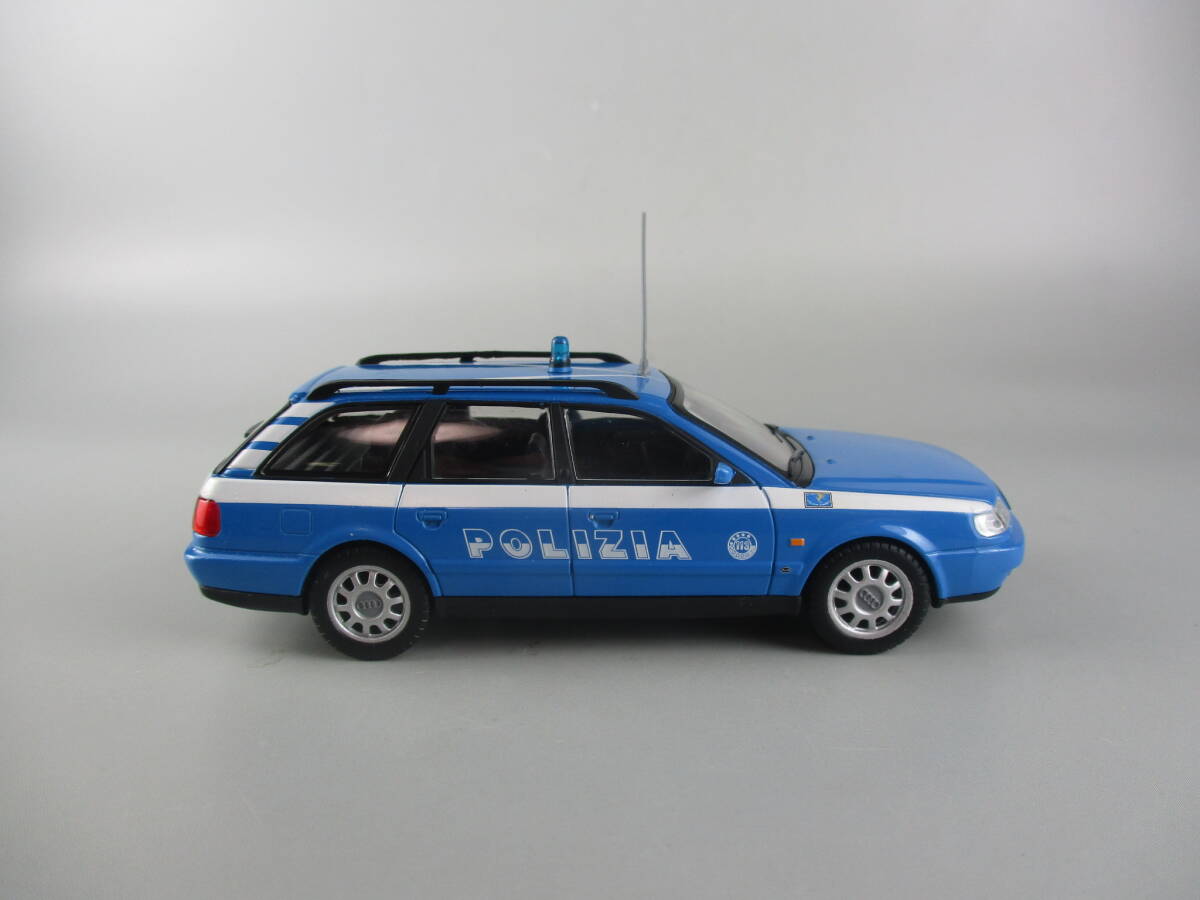 即決有　アウディ AUDI A6 Avant 1996　POLIZIA パトカー？1/43　トミカではありません_画像4