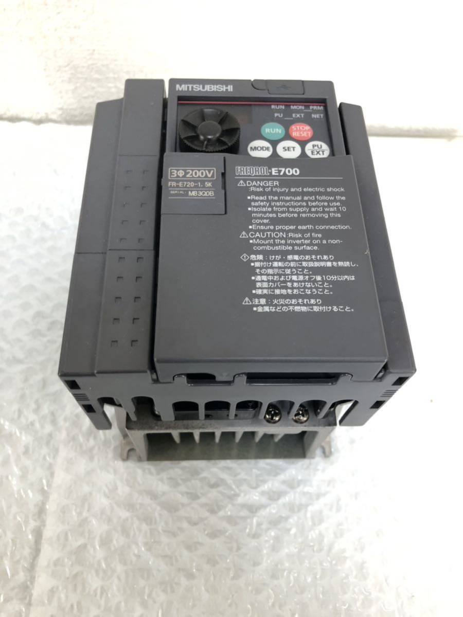 中古美品三菱電機 MITSUBISHI インバーター FR-E720-1.5K動作保証1/4　A-1-B_画像1