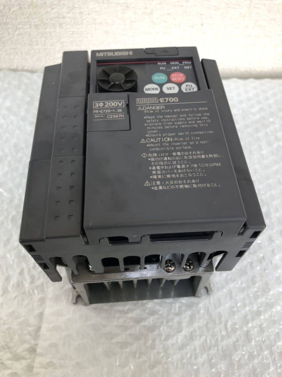 中古美品三菱電機 MITSUBISHI インバーター FR-E720-1.5K動作保証2/4　A-1-B_画像1