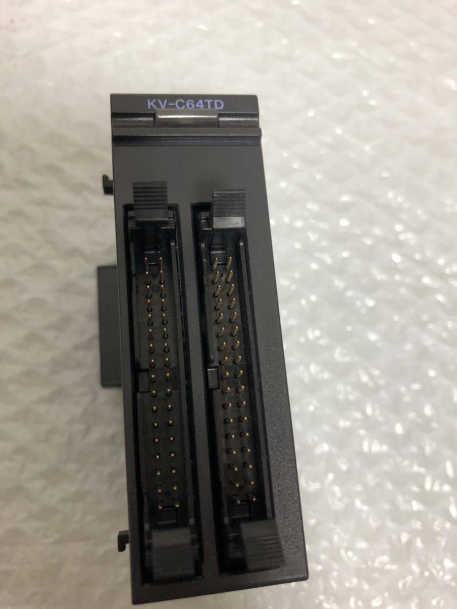 中古美品KEYENCEキーエンス KV-C64TD動作保証 B-1_画像1