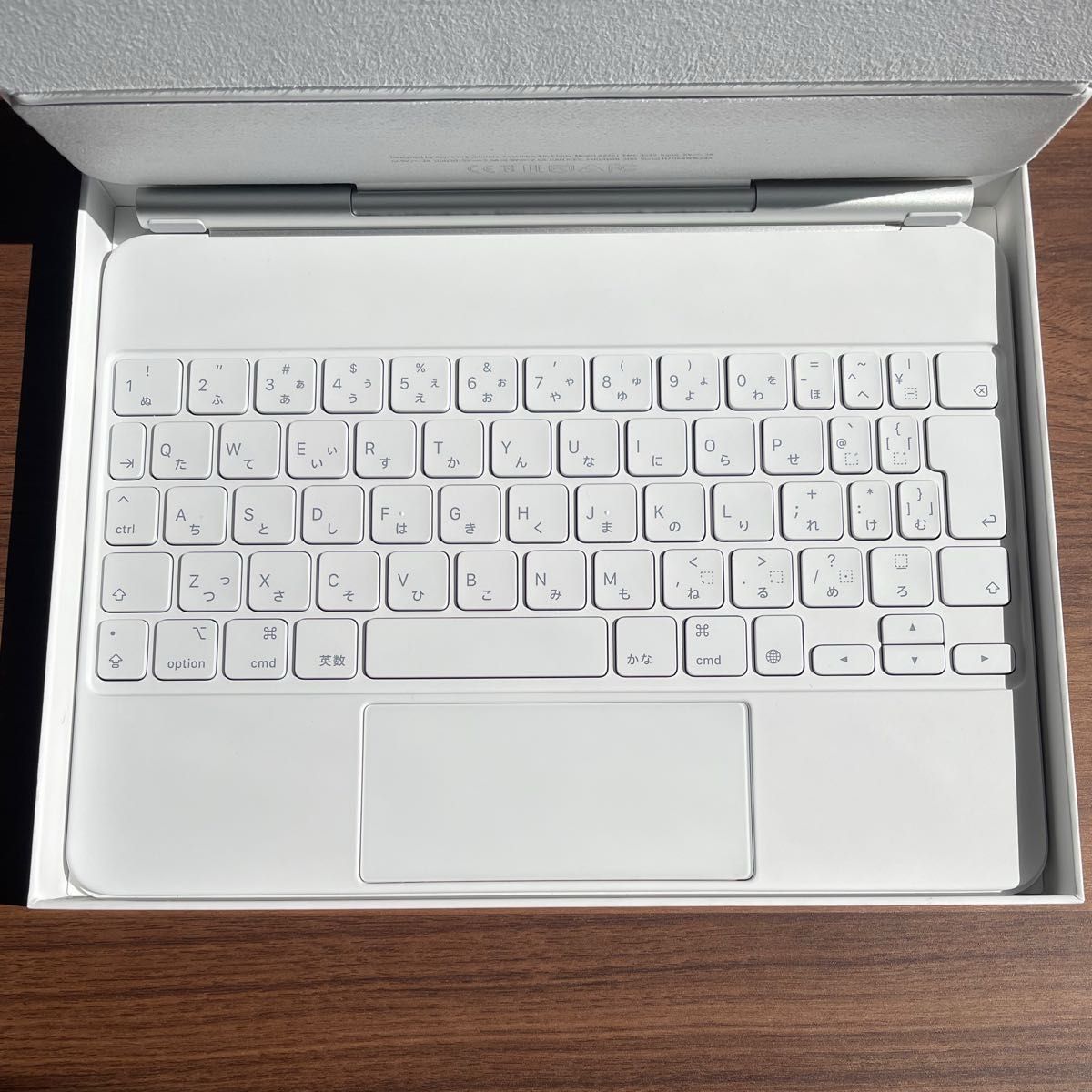 ★必読　Apple Magic Keyboard White JIS iPad Pro 11 inch 第4世代用