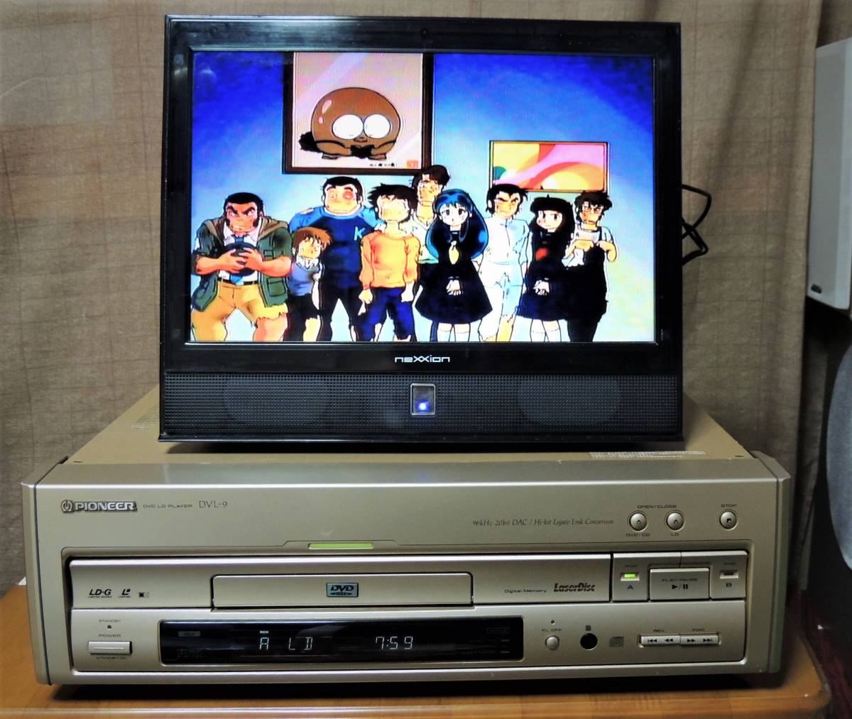 【美品】PIONEER パイオニア DVL-9 整備動作品　LD/DVD/CDプレーヤー レーザーディスクプレーヤー　※管AL652jv_画像3