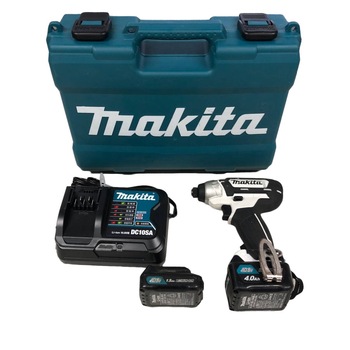 Y1217④ マキタ makita 充電式インパクトドライバ TD110D 充電器 バッテリー2個 直接引取可 石狩市_画像1