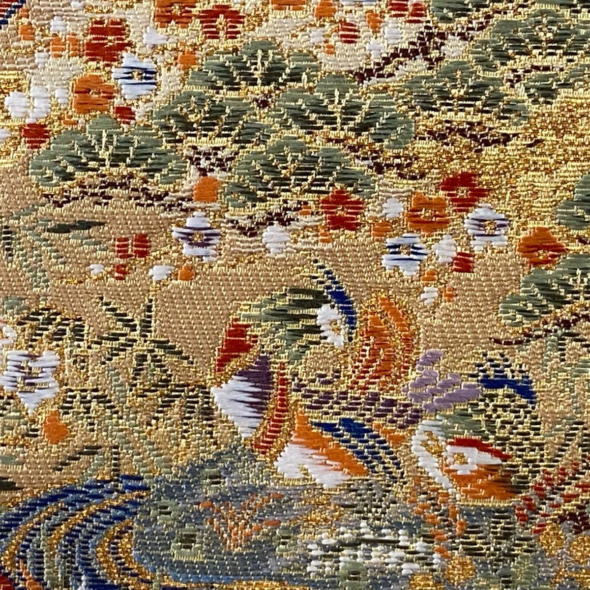 袋帯 美品 秀品 絵皿 花鳥 金糸 刺繍 金色 お太鼓柄 正絹 【中古】_バイセル 14117_2