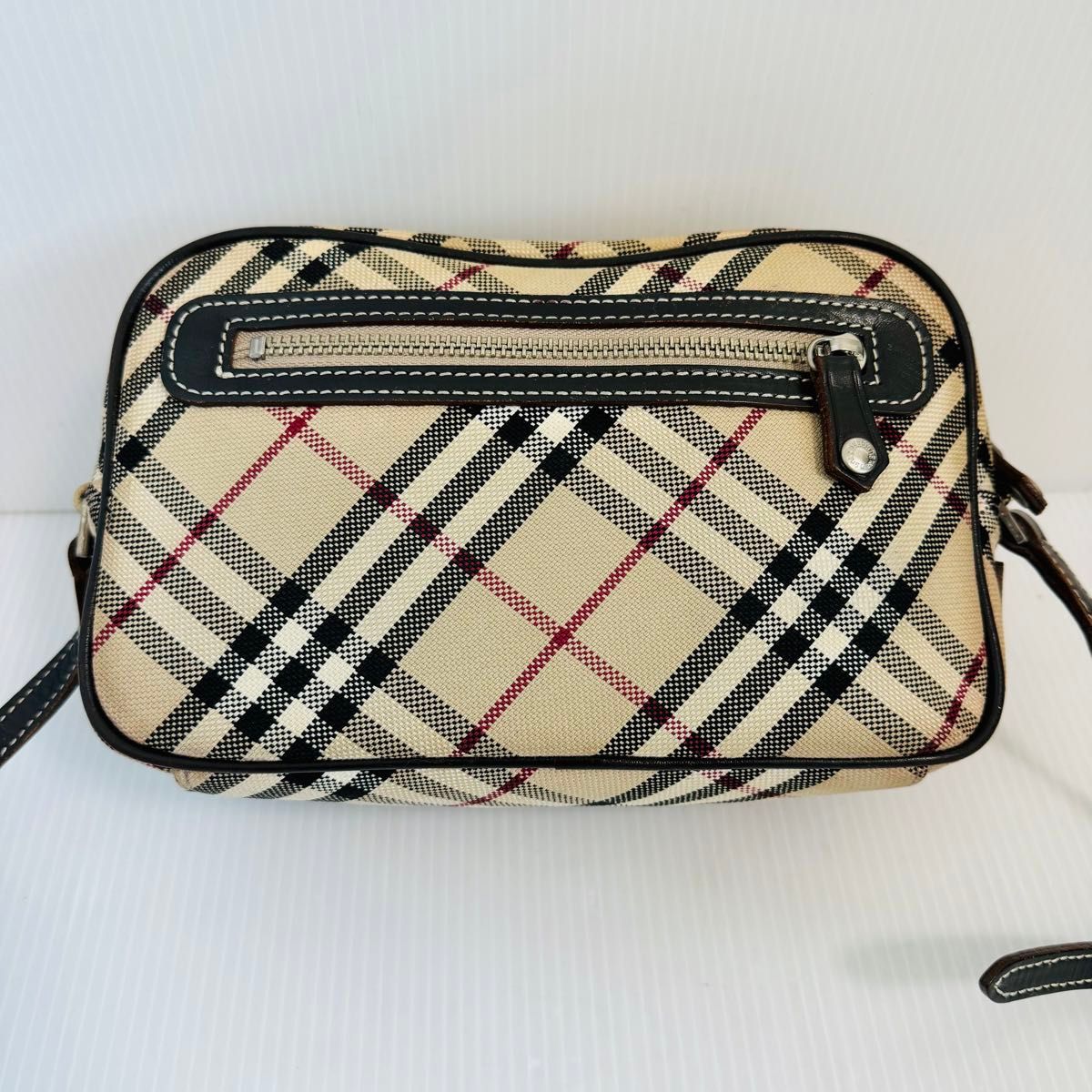 美品】バーバリーブルーレーベル キャンバス ショルダーバッグ 美品】バーバリーブルーレーベル キャンバス ショルダーバッグ