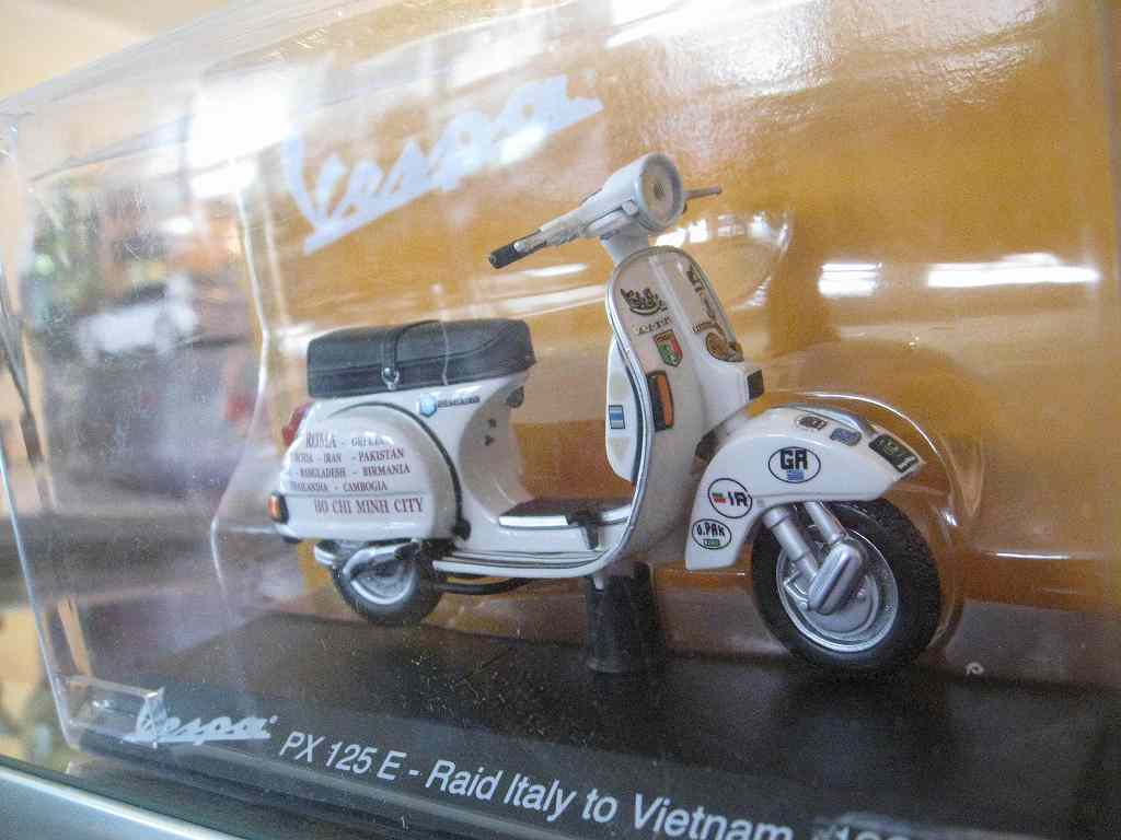 ★海外販売イタリアエデイコラ1/18ベスパ Vespa PX125E-Raid italy to Vietnam(1992)ホワイト系☆彡_画像2