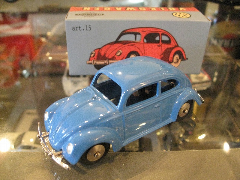 * Italy buy repeated . Mercury 1/48VW Volkswagen Beetle 1200 MAGGIOLINO 1967 blue *