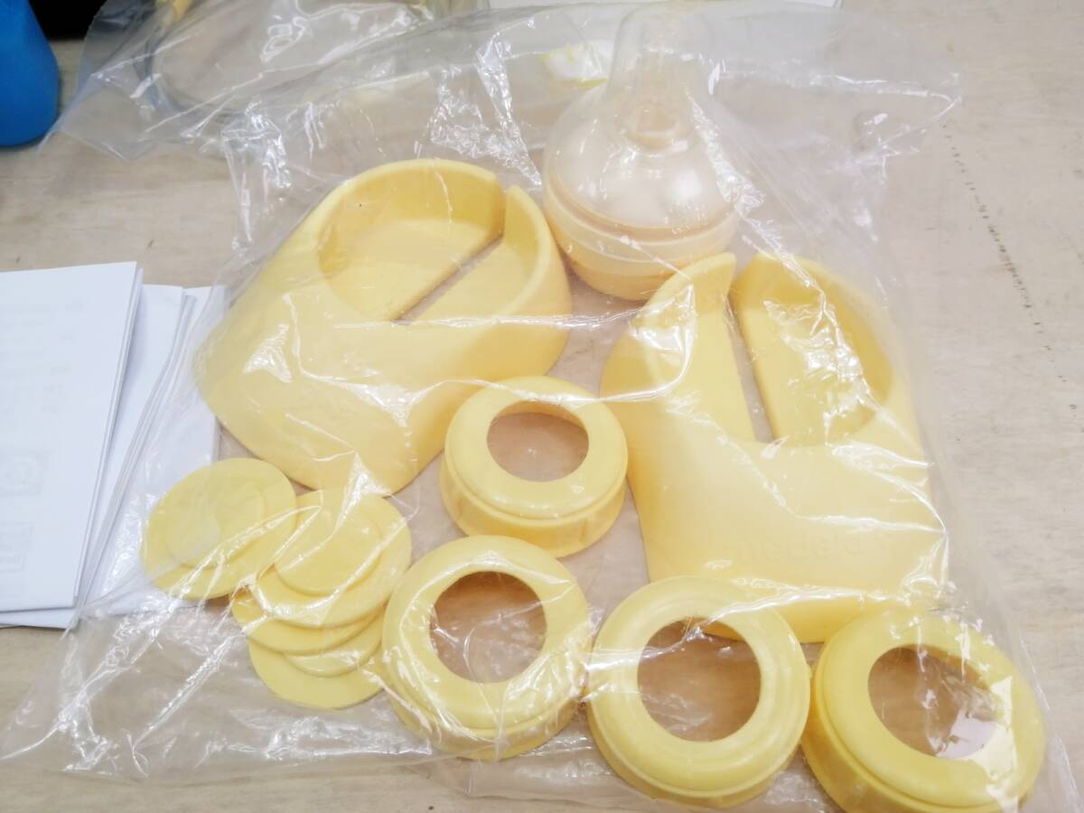 ★☆【未使用・訳あり】メデラ medela フリースタイル電動さく乳器 最上級モデル 搾乳機 ベビー用品☆★_画像6