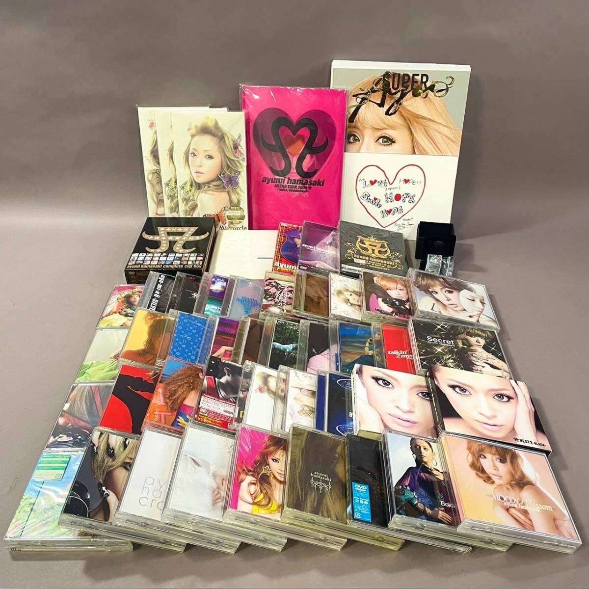 Yahoo!オークション - KS9 浜崎あゆみ グッズ・DVD・CD まとめて ペンダ Yahoo!オークション - KS9 浜崎あゆみ グッズ・DVD・CD まとめて ペンダ