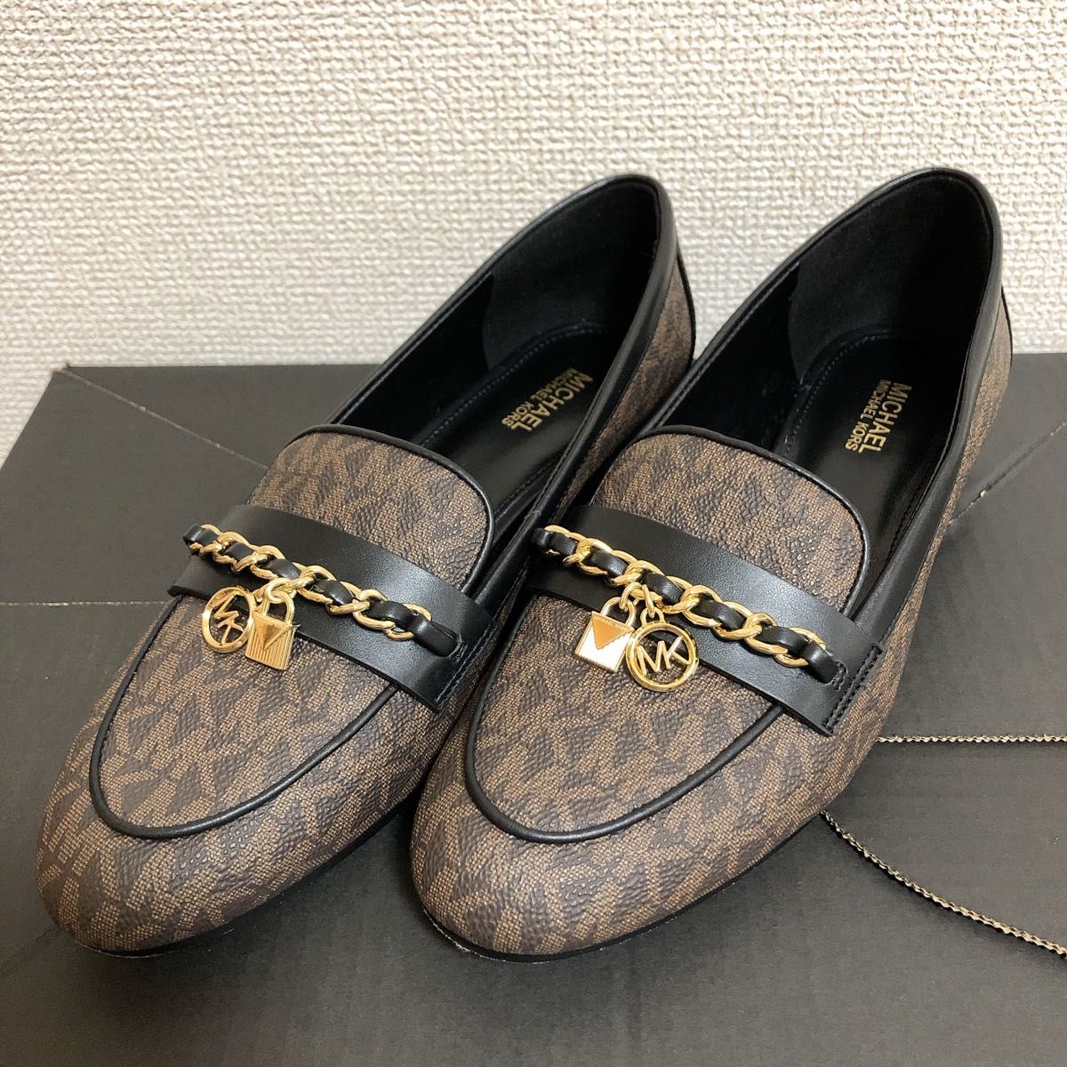 MICHEAL KORS マイケルコース ローファー チェーン モノグラム ブラウン 茶 23.5cm 美品 箱無し 保証書なし