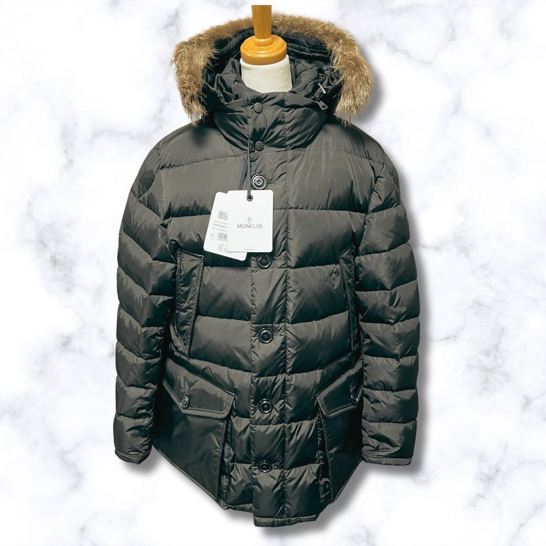 未使用☆ MONCLER CLUNY クルーニー コヨーテファー TG1 黒色 ブラック色 ダウンジャケット ベストセラーの一着！_画像2