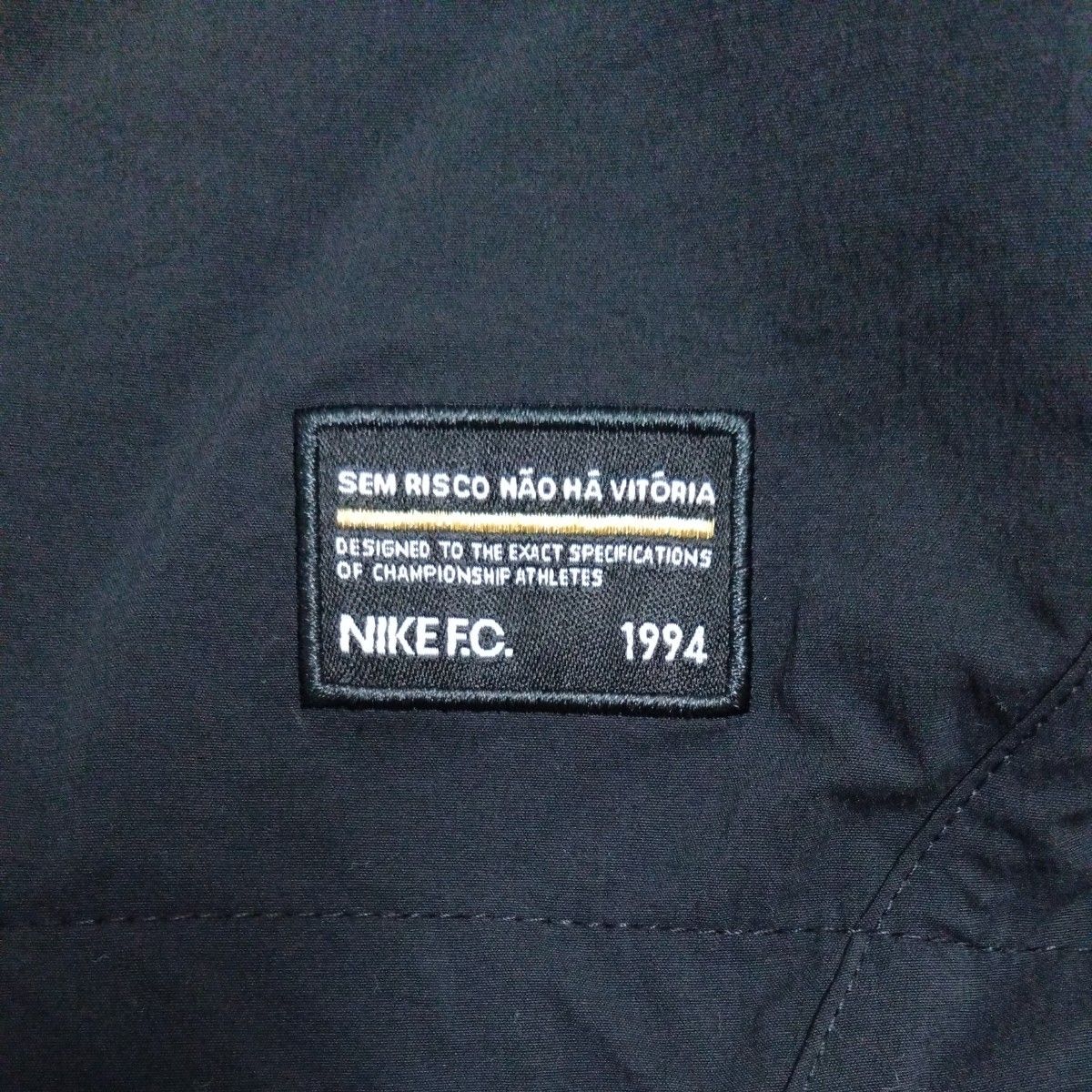 NIKE】ナイキ ベンチコート NIKE FC モッズコート ブラック 黒 М NIKE】ナイキ ベンチコート NIKE FC モッズコート ブラック 黒 М